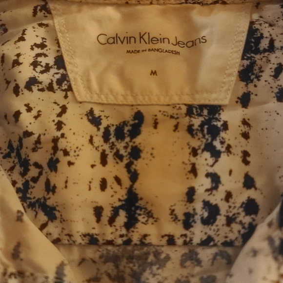 Calvin Klein Jeans Button Up Shirt | Casual | Short Sleeve | White/Blue | Medium - Picture 8 of 10